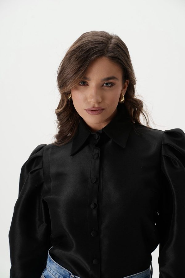 MUST HAVE SHIRT BLACK